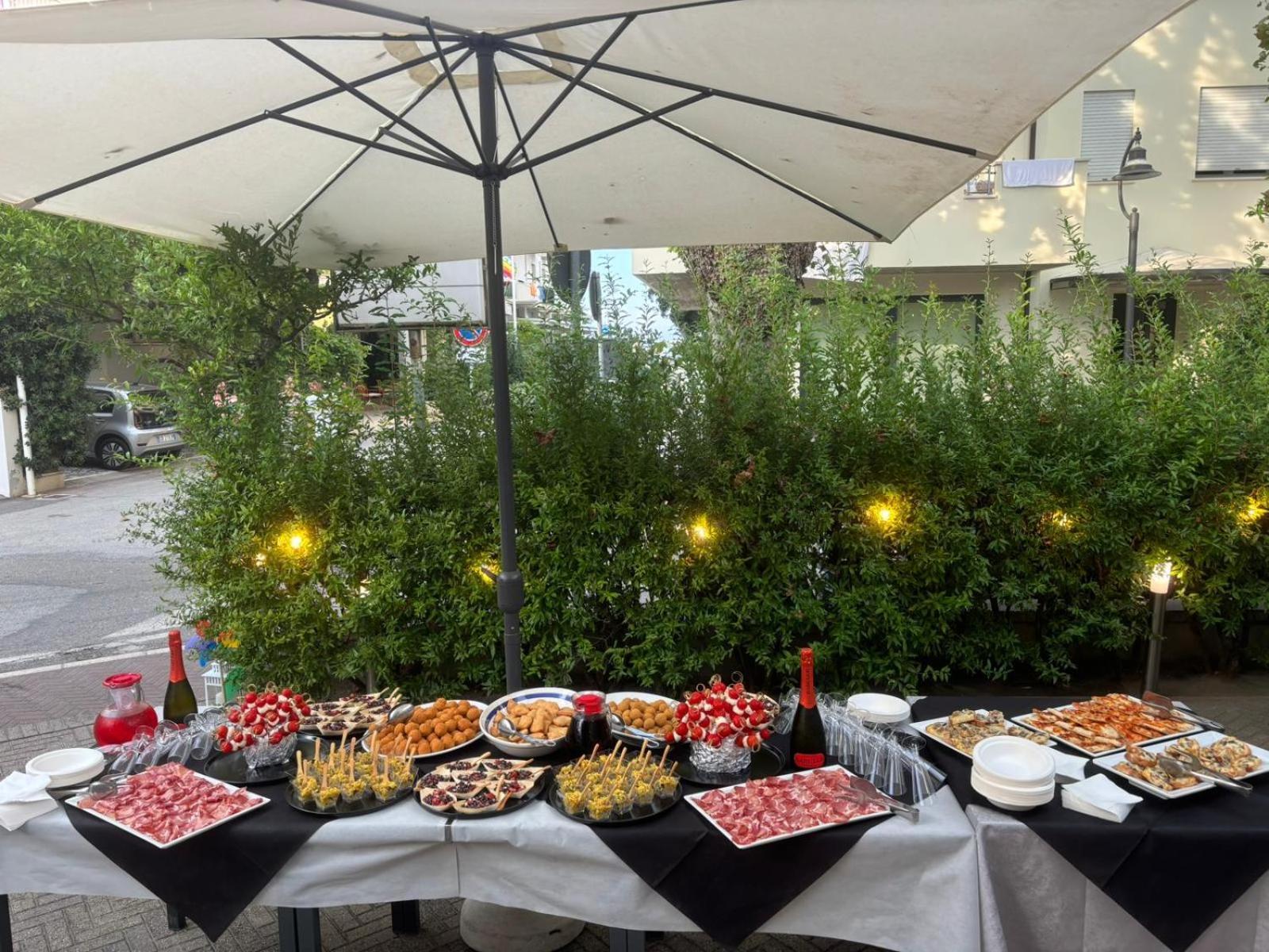 My Home Hotel 벨레지아아지마리나 외부 사진